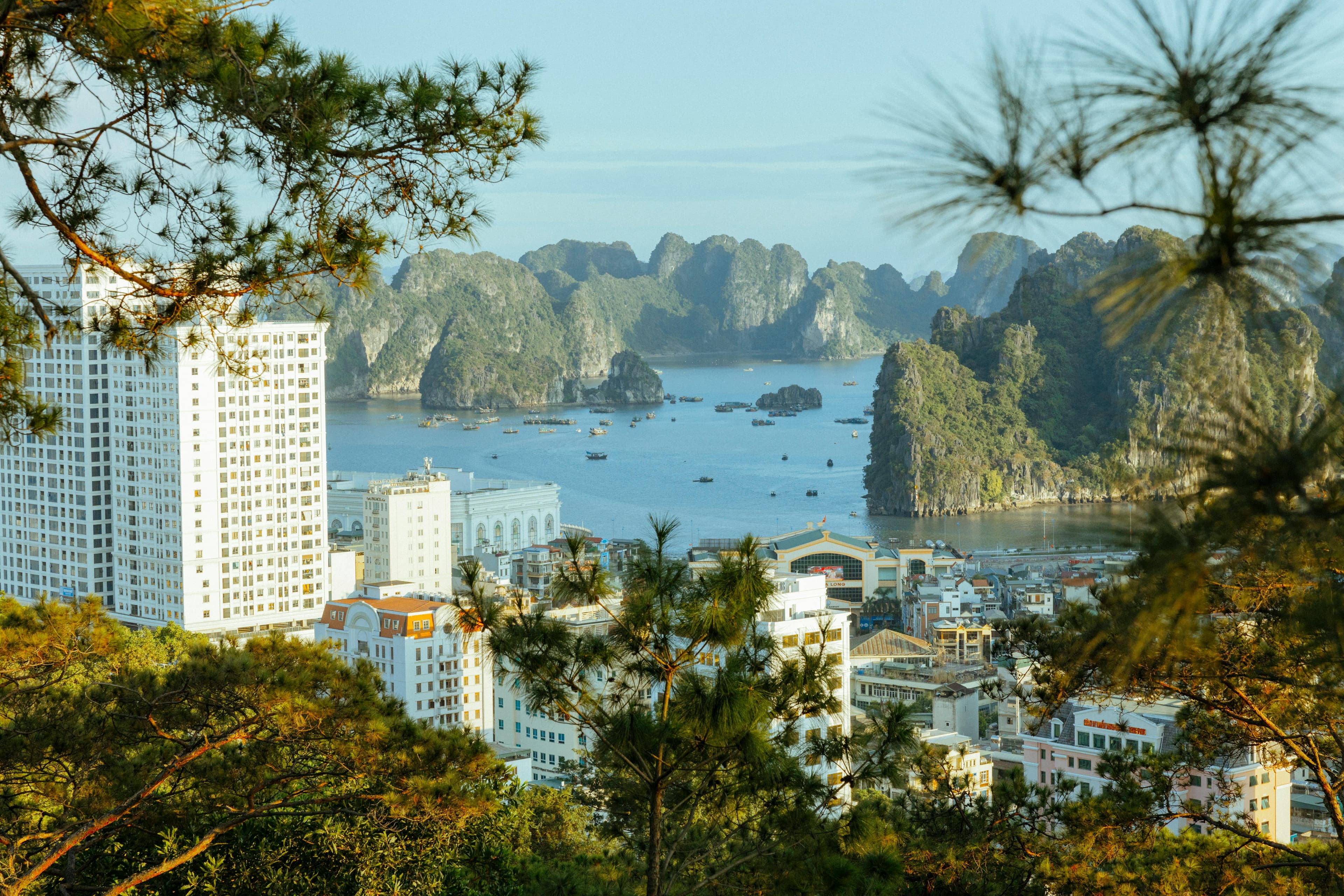 Explore Vietnam